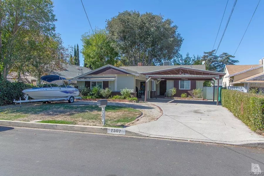 7307 Zelzah Avenue, Reseda, CA 91335