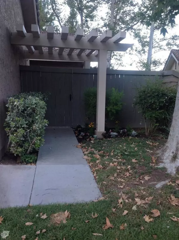 Oak Park, CA 91377,148 Conifer Circle