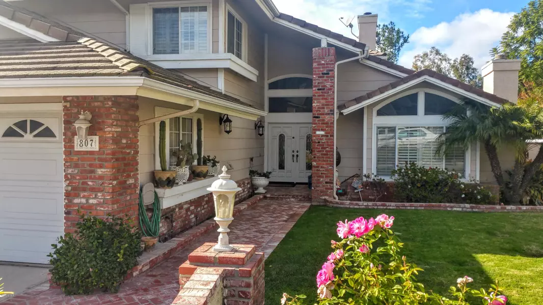 807 Admiral Court, Oak Park, CA 91377