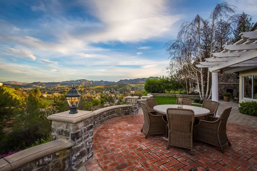 1663 Valecroft Avenue, Westlake Village, CA 91361