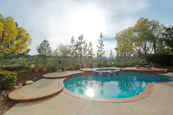 Agoura Hills, CA 91301,5915 Dunegal Court