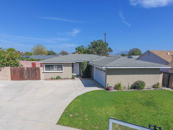 876 Calle La Rocha, Camarillo, CA 93010