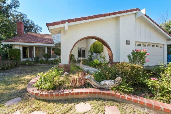 28915 Hollow Brook Avenue, Agoura Hills, CA 91301