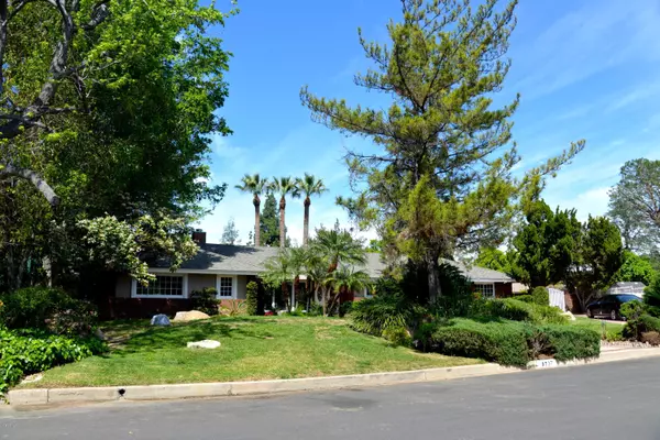 Northridge, CA 91324,9737 Aura Avenue