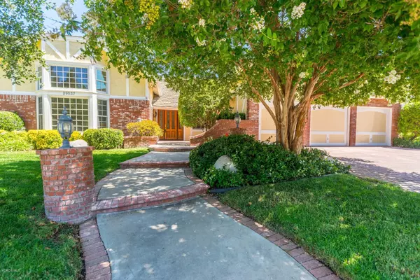 Agoura Hills, CA 91301,29537 Ridgeway Drive