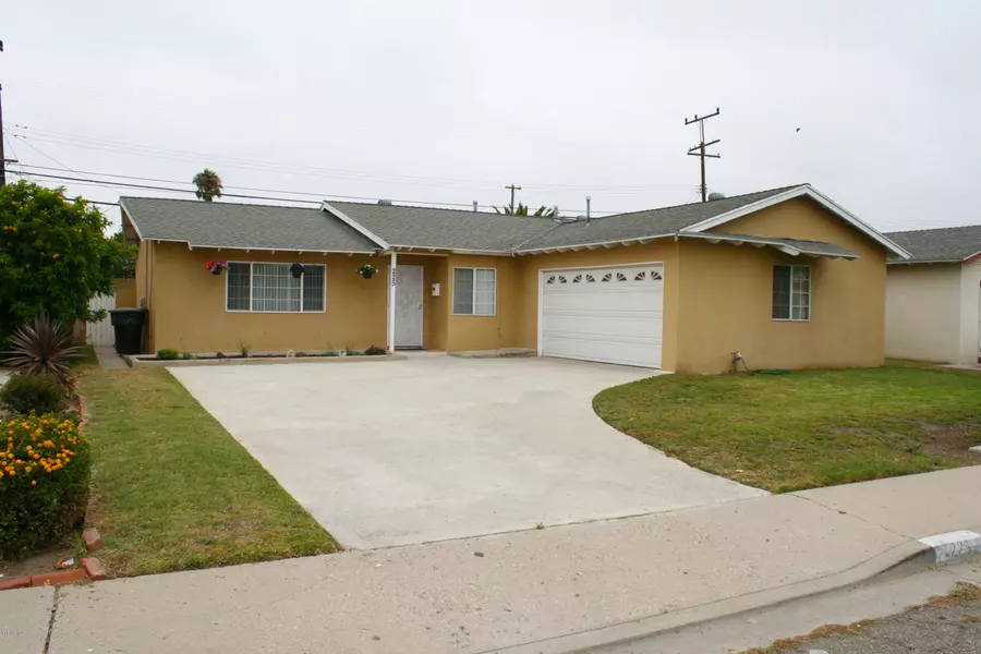 225 Glacier Avenue, Oxnard, CA 93033