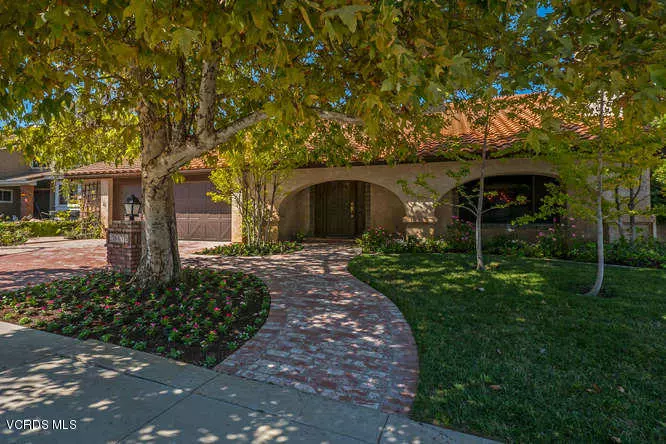 29475 Fountainwood Street, Agoura Hills, CA 91301