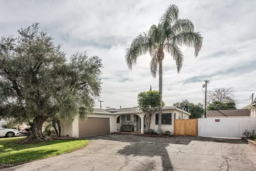 19512 Hart Street, Reseda, CA 91335