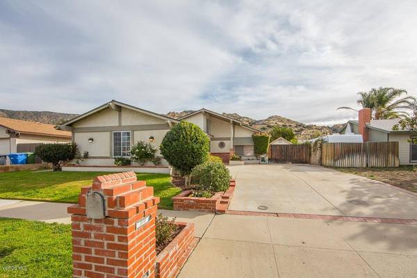 2078 Swindon Avenue, Simi Valley, CA 93063