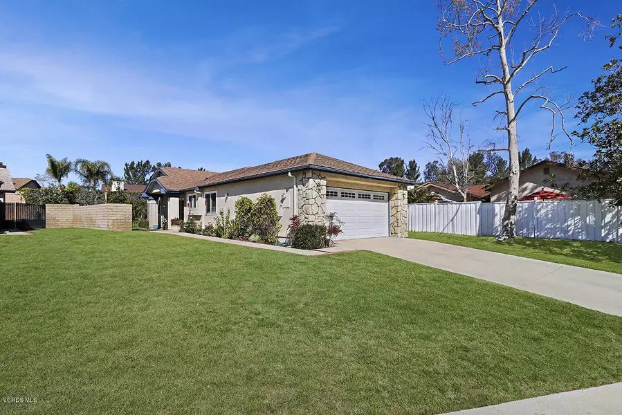 6923 Luther Circle, Moorpark, CA 93021