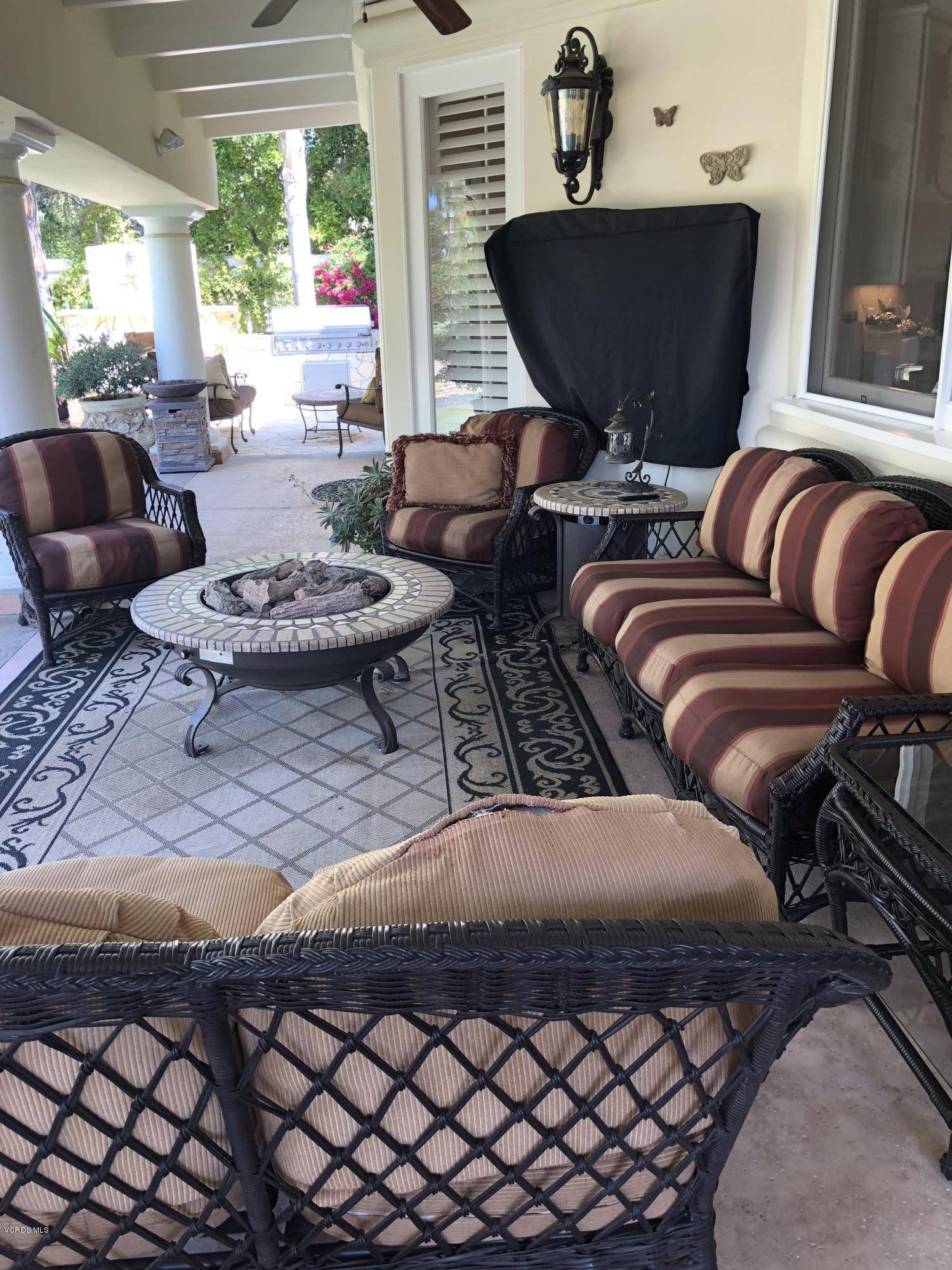 5431 Newcastle Lane, Calabasas, CA 91302