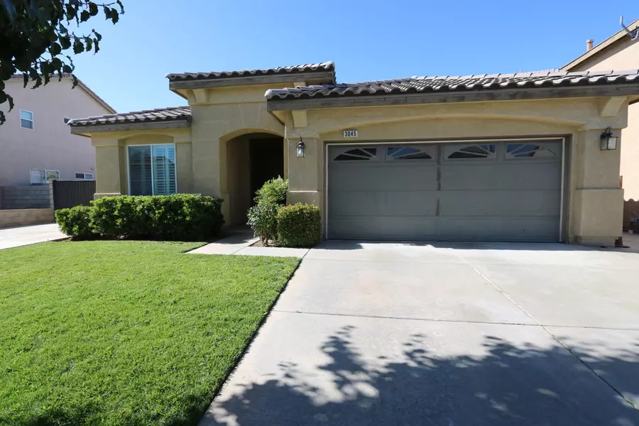 3045 Kilt Court, Lancaster, CA 93535