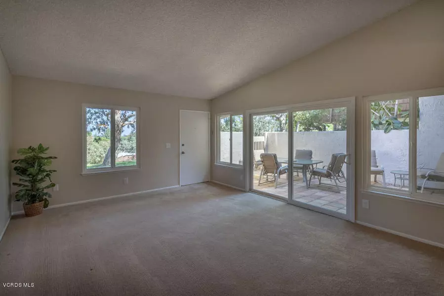 22500 Jeffrey Mark Court #7, Chatsworth, CA 91311