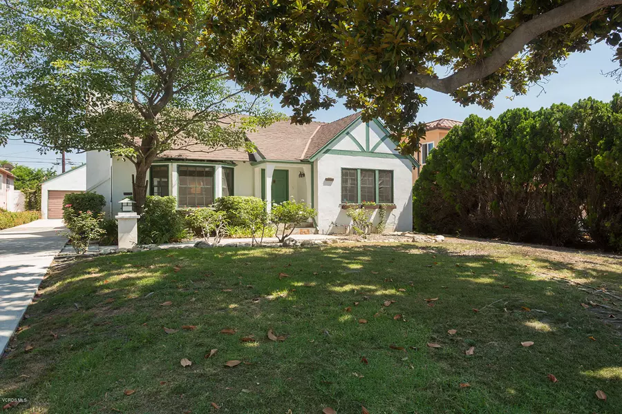 1046 E Elmwood Avenue, Burbank, CA 91501