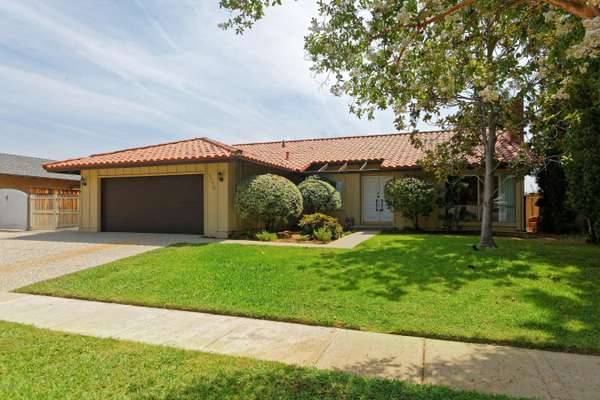 4774 Summit Avenue, Simi Valley, CA 93063