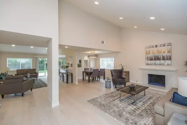 Agoura Hills, CA 91301,28802 Colina Vista Street