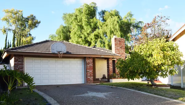 Thousand Oaks, CA 91362,2847 Cedar Wood Place