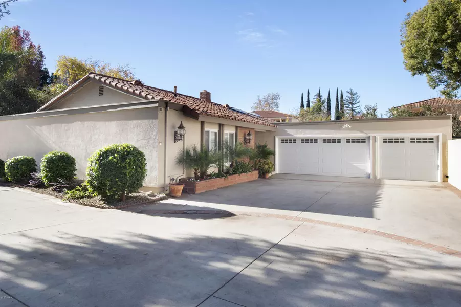 2069 Stonesgate Street, Westlake Village, CA 91361