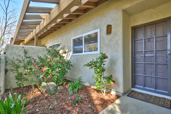 Westlake Village, CA 91361,1203 Stonewall Circle #1203