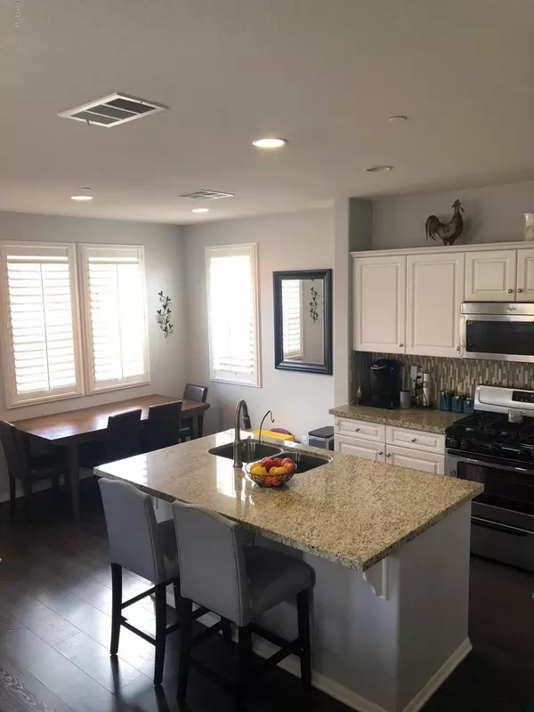 Simi Valley, CA 93065,2978 Encina Lane