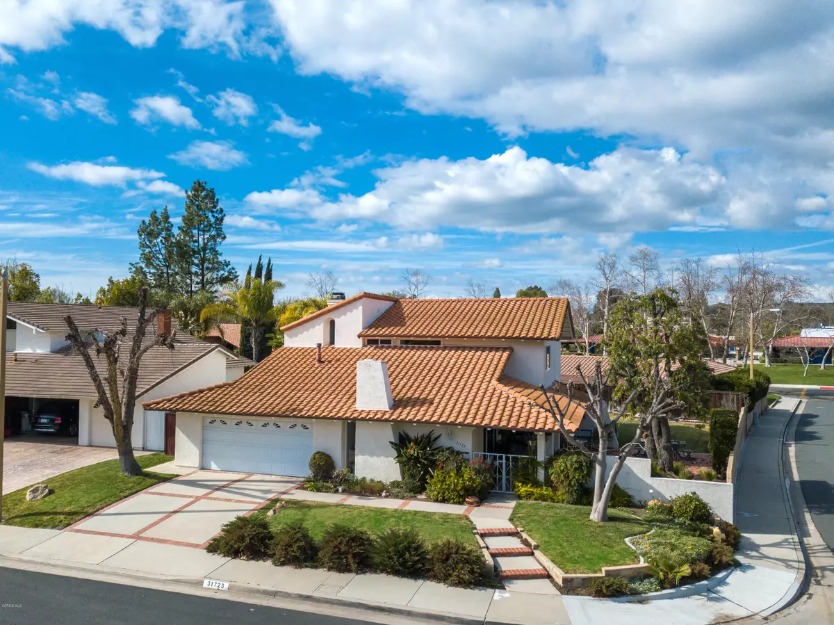 Westlake Village, CA 91361,31723 Dunraven Court