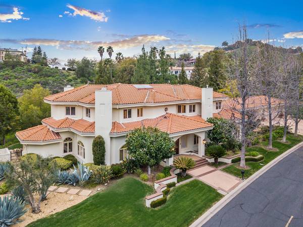 735 Country Valley Road, Westlake Village, CA 91362