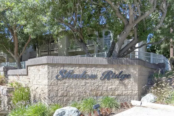 5837 Oak Bend Lane #207, Oak Park, CA 91377