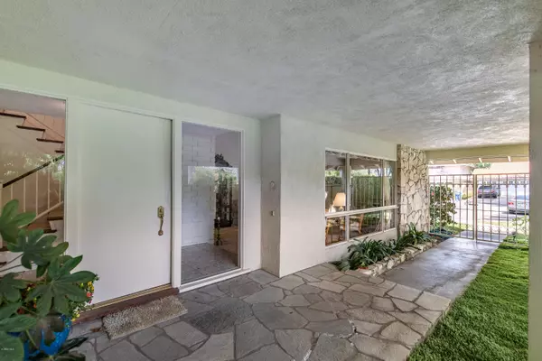 Westlake Village, CA 91361,31900 Benchley Court