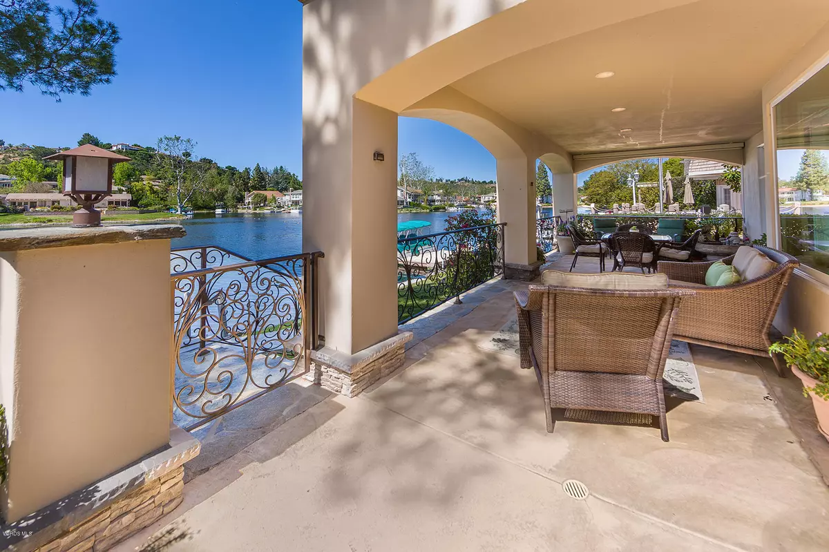 Westlake Village, CA 91361,32106 Oakshore Drive