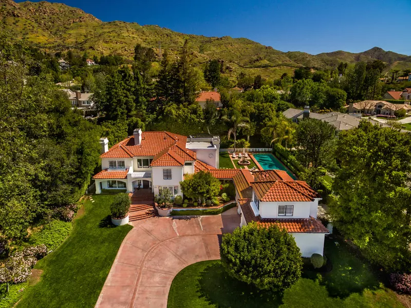 1672 Falling Star Avenue, Westlake Village, CA 91362