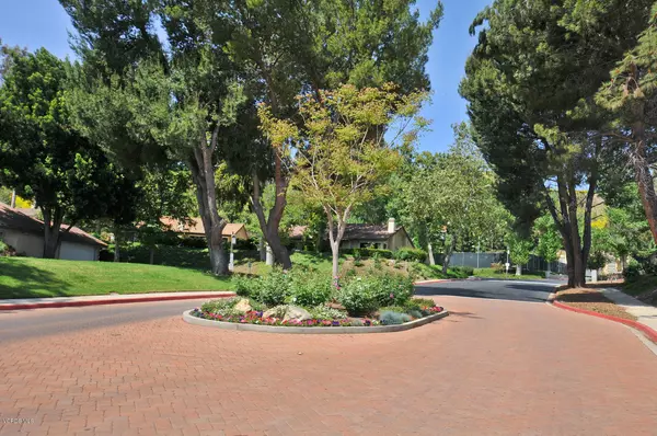 Oak Park, CA 91377,25 Sparrowhawk Lane