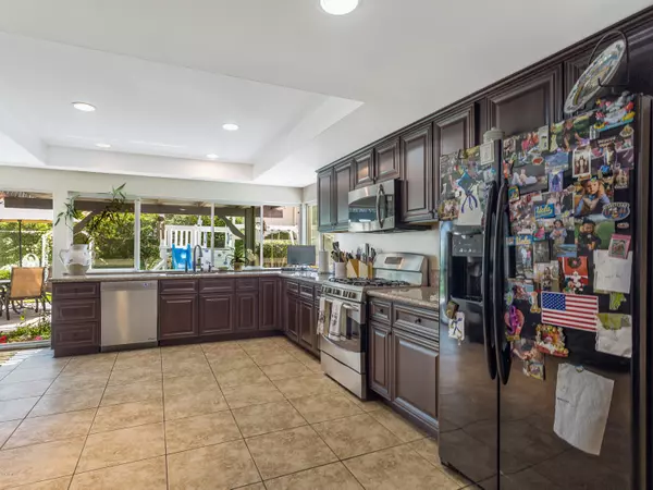 Westlake Village, CA 91361,1068 Elfstone Court