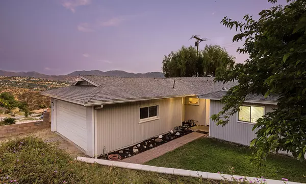 19516 Aldbury Street,  Canyon Country,  CA 91351