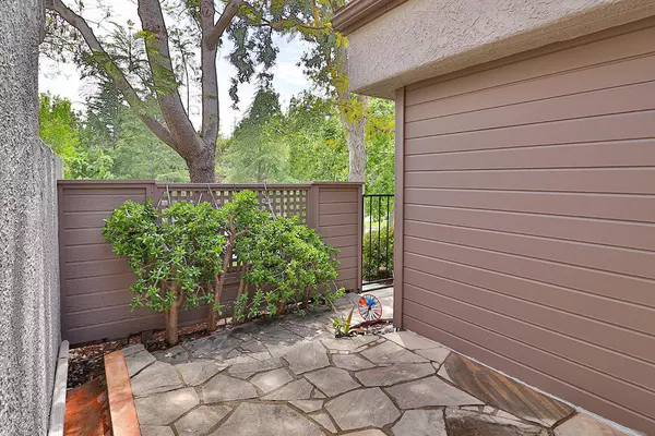 Westlake Village, CA 91362,434 Via Colinas