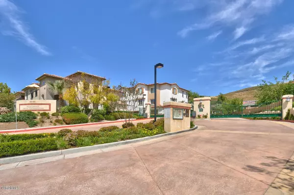 485 Country Club Drive #226, Simi Valley, CA 93065