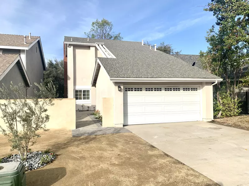 30725 Mainmast Drive, Agoura Hills, CA 91301