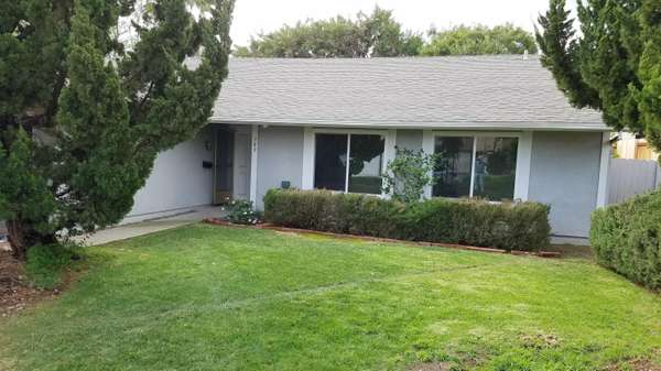 909 Oakmound Avenue, Newbury Park, CA 91320