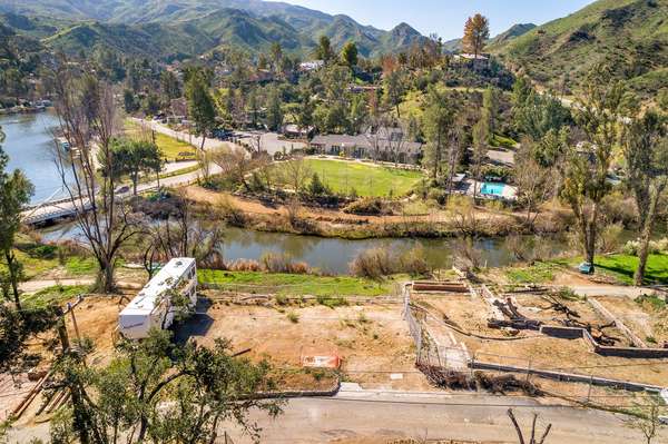 2374 Laguna Circle Road, Agoura Hills, CA 91301