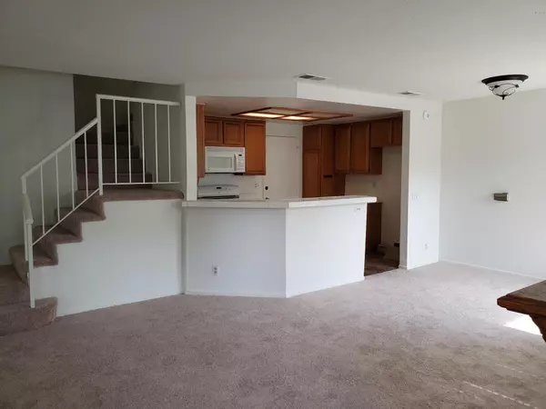 Simi Valley, CA 93063,3962 Cochran Street #68