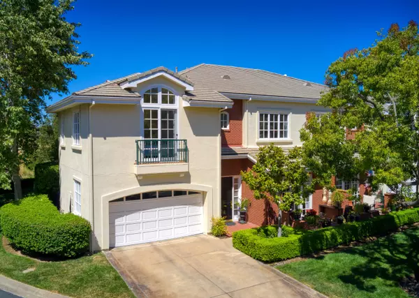 Westlake Village, CA 91361,2352 Elbury Court