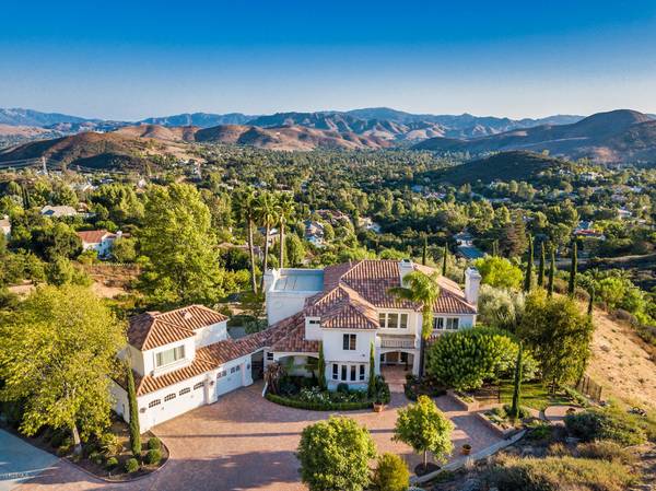 1958 Smokey Ridge Avenue, Westlake Village, CA 91362