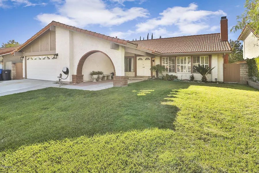 6075 Calmfield Avenue, Agoura Hills, CA 91301