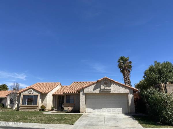 37702 50th E Street, Palmdale, CA 93552