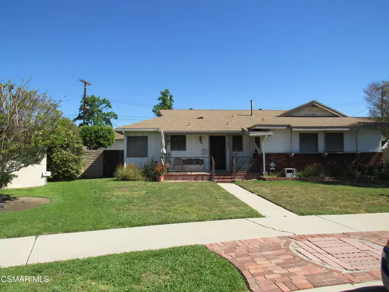 15729 Labrador Street, North Hills, CA 91343