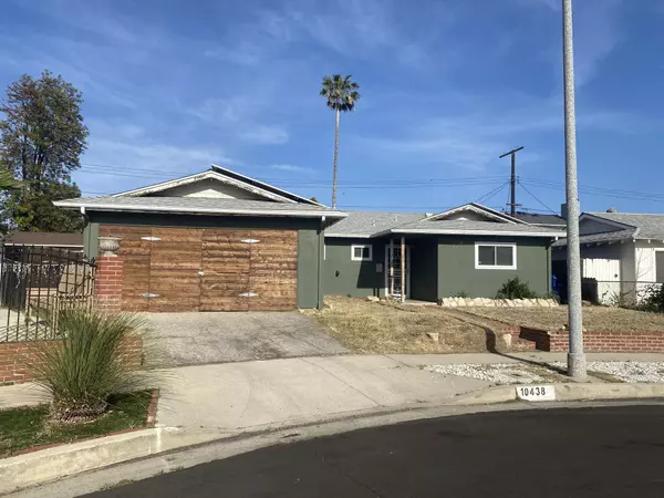 Chatsworth, CA 91311,10438 Remmet Avenue