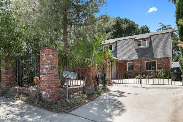 10859 Scoville Avenue, Sunland, CA 91040