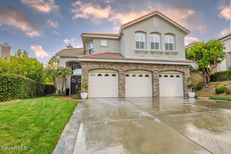 879 Ellesmere Way, Oak Park, CA 91377