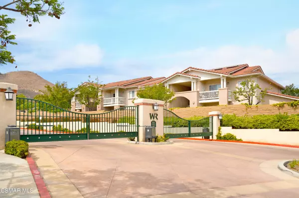 469 Country Club Drive #214, Simi Valley, CA 93065