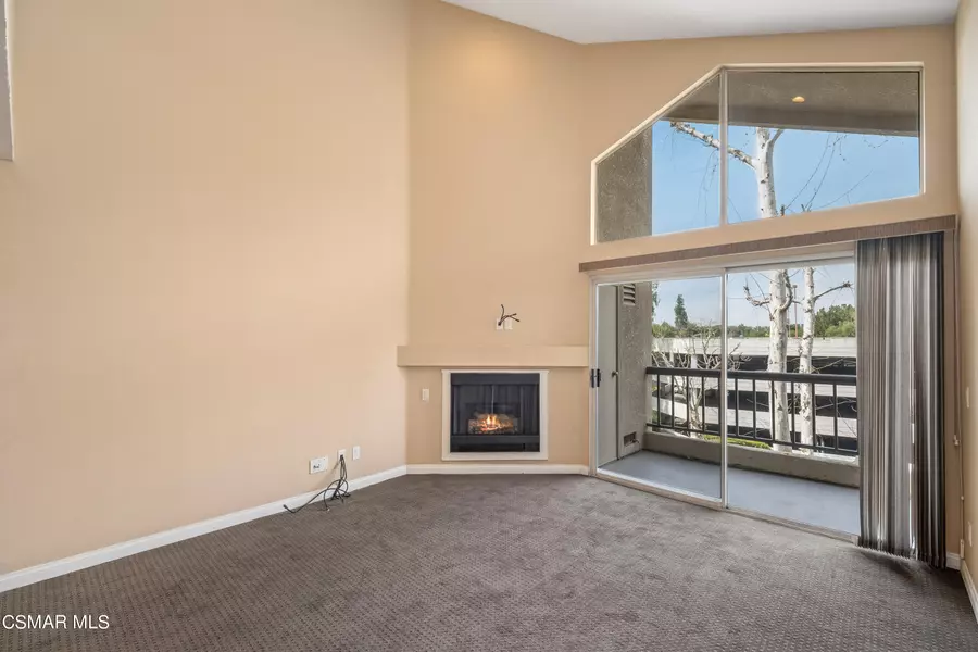 5500 Owensmouth Avenue #330, Woodland Hills, CA 91367