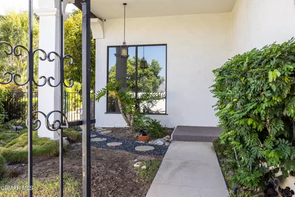 Westlake Village, CA 91361,1868 Stonesgate Street